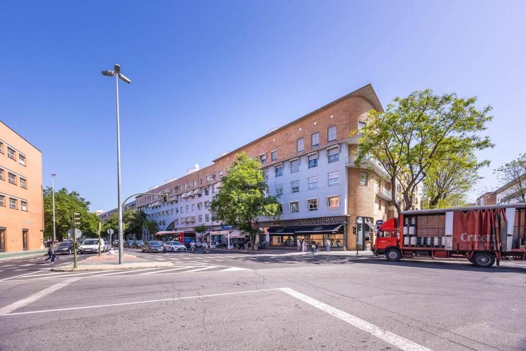 Apartamento Ronda De Triana 45 Sevilla Bagian luar foto