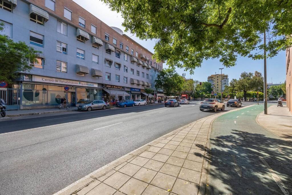 Apartamento Ronda De Triana 45 Sevilla Bagian luar foto