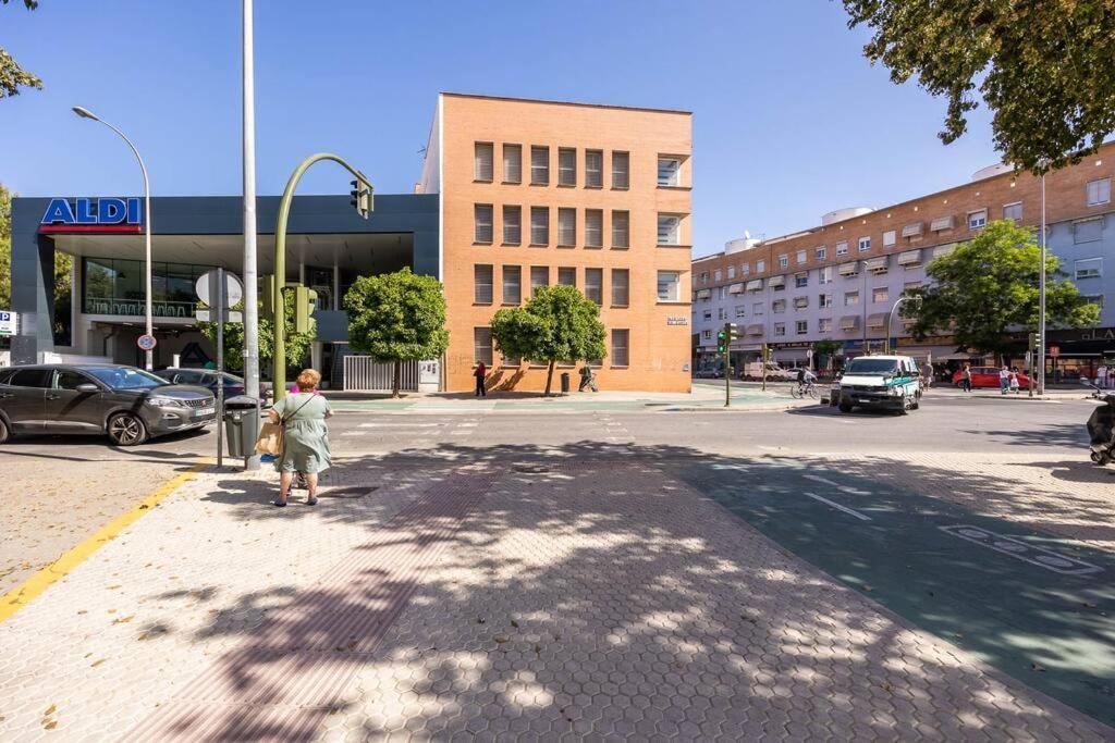Apartamento Ronda De Triana 45 Sevilla Bagian luar foto