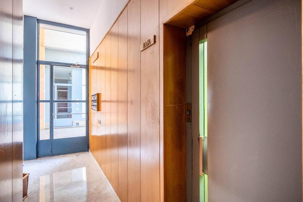 Apartamento Ronda De Triana 45 Sevilla Bagian luar foto