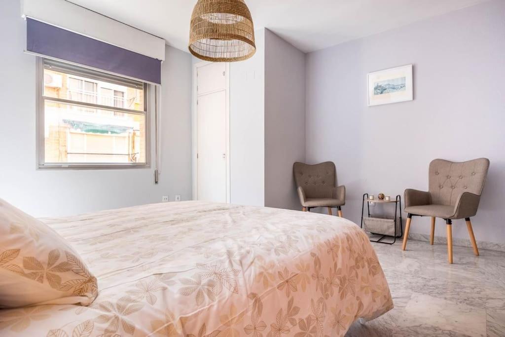 Apartamento Ronda De Triana 45 Sevilla Bagian luar foto